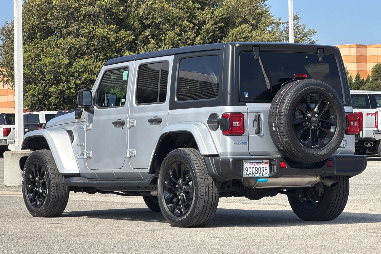 2023 Jeep Wrangler Sahara 4xe