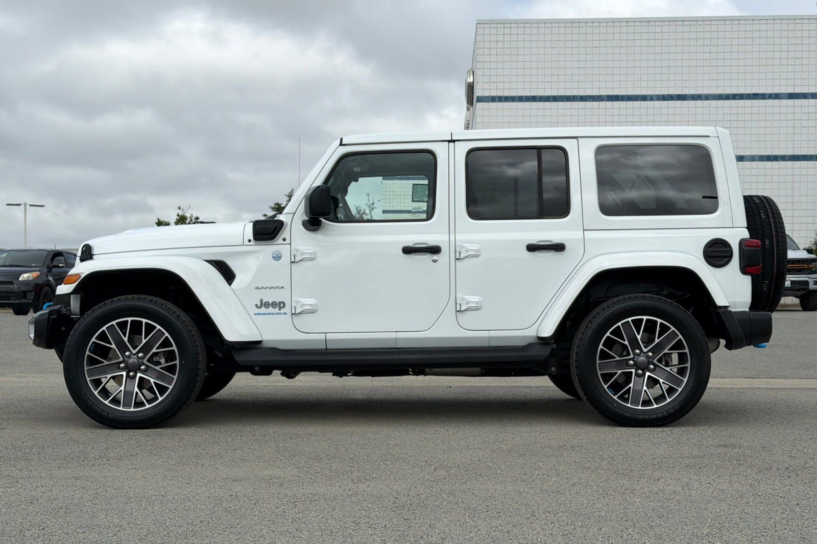 2023 Jeep Wrangler Sahara 4xe