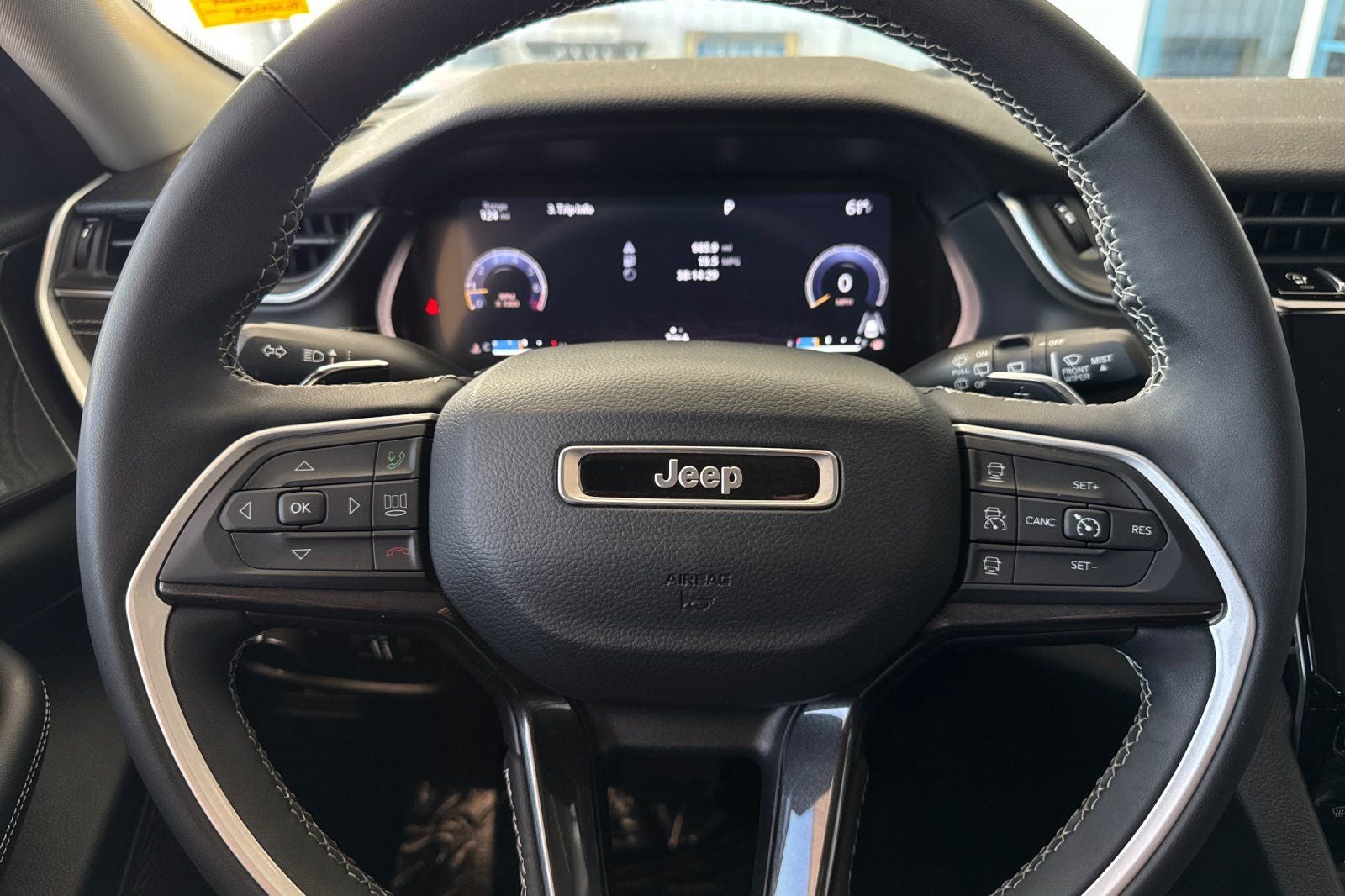 2023 Jeep Grand Cherokee Laredo