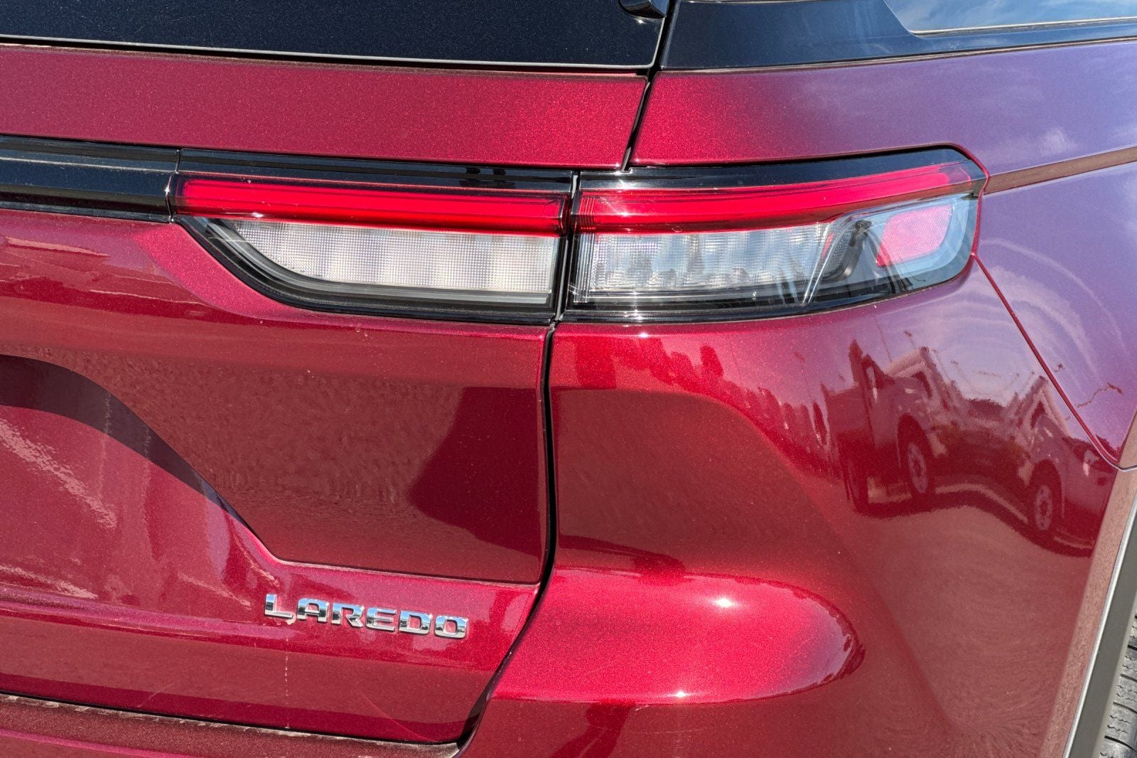 2023 Jeep Grand Cherokee Laredo