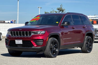 2023 Jeep Grand Cherokee Laredo