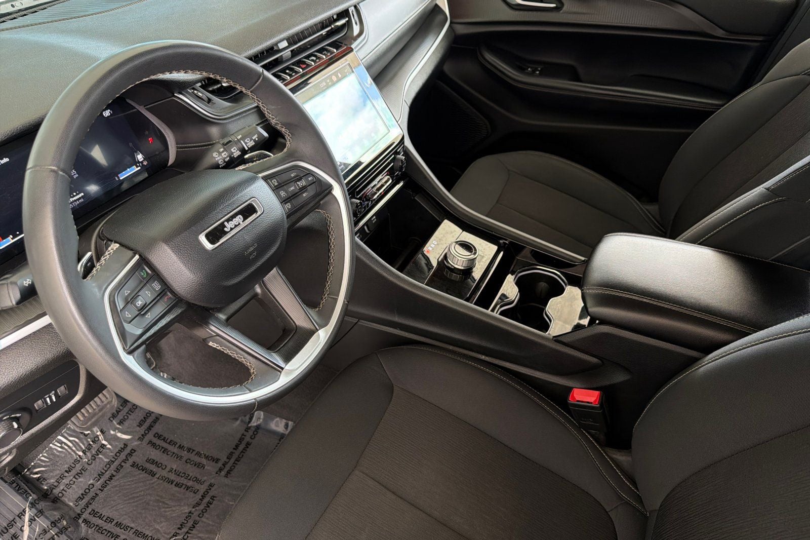 2023 Jeep Grand Cherokee L Laredo