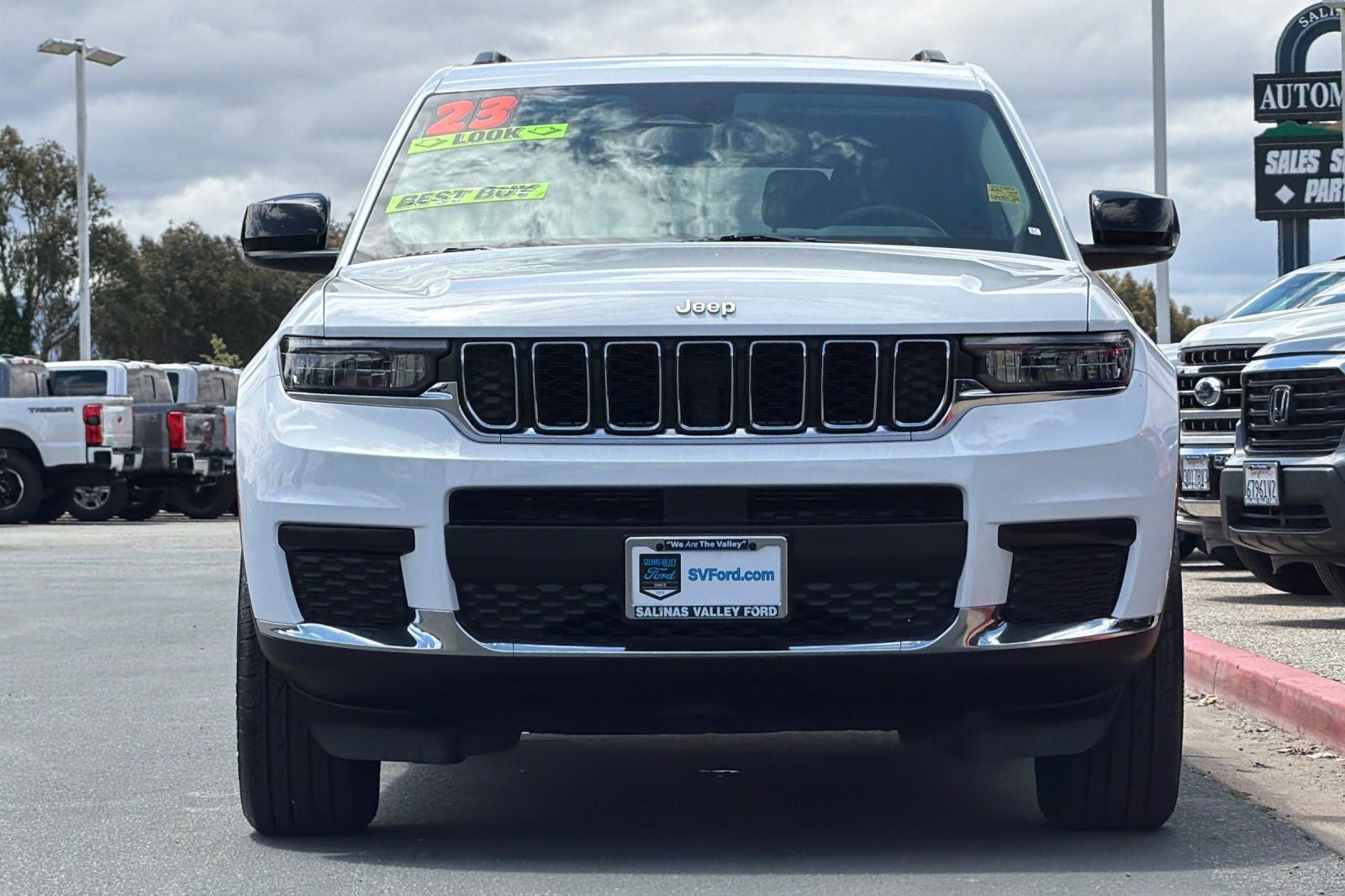 2023 Jeep Grand Cherokee L Laredo