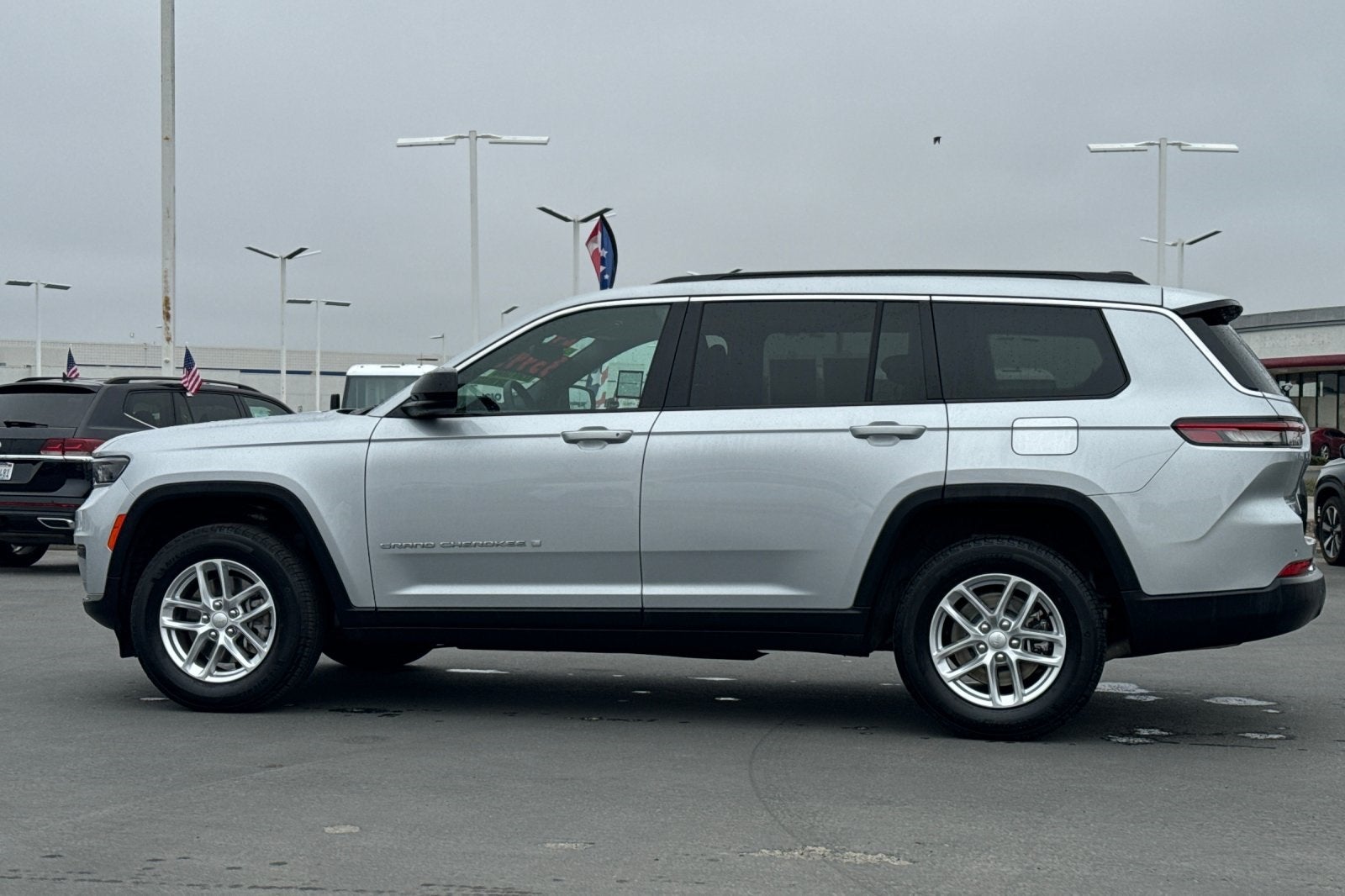 2024 Jeep Grand Cherokee L Laredo