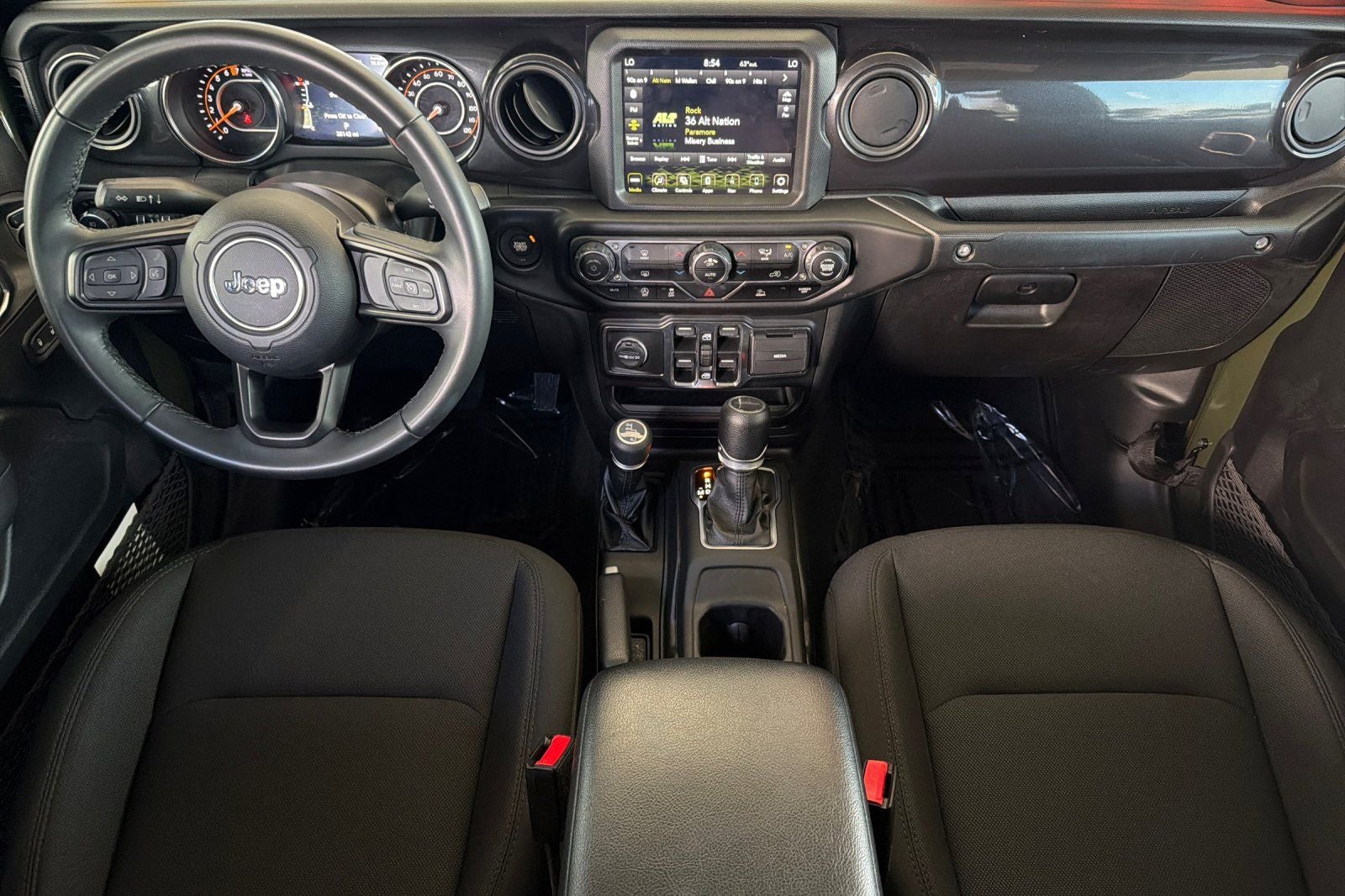 2022 Jeep Gladiator Sport