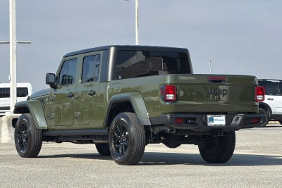 2022 Jeep Gladiator Sport
