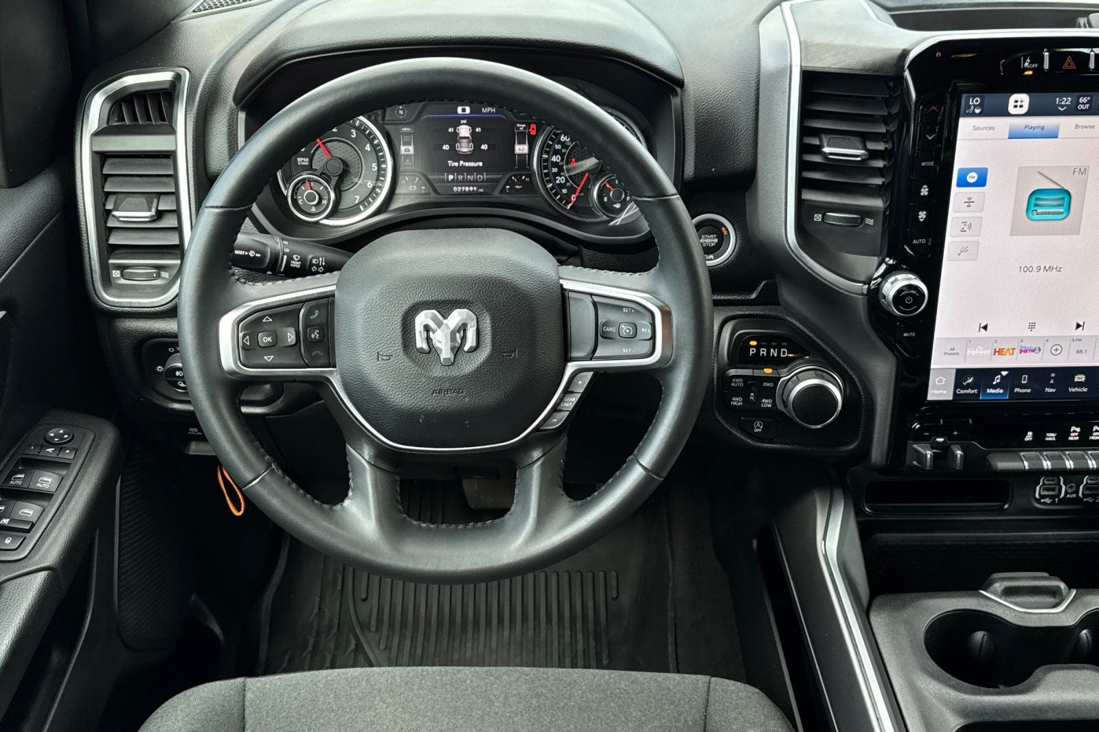 2024 RAM 1500 Big Horn/Lone Star