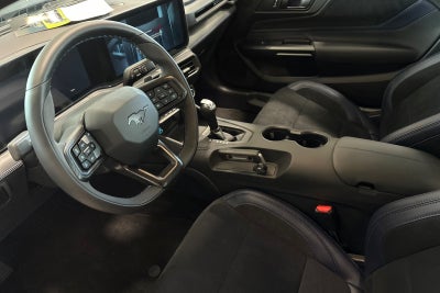 2025 Ford Mustang Dark Horse