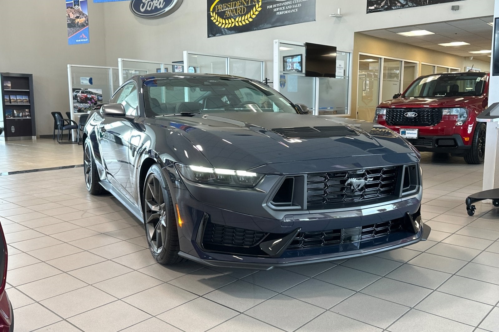 2025 Ford Mustang Dark Horse