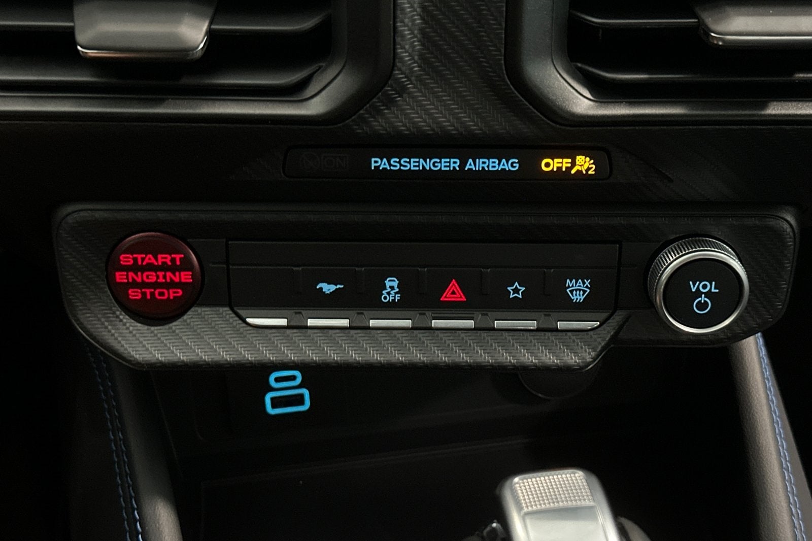 2025 Ford Mustang Dark Horse