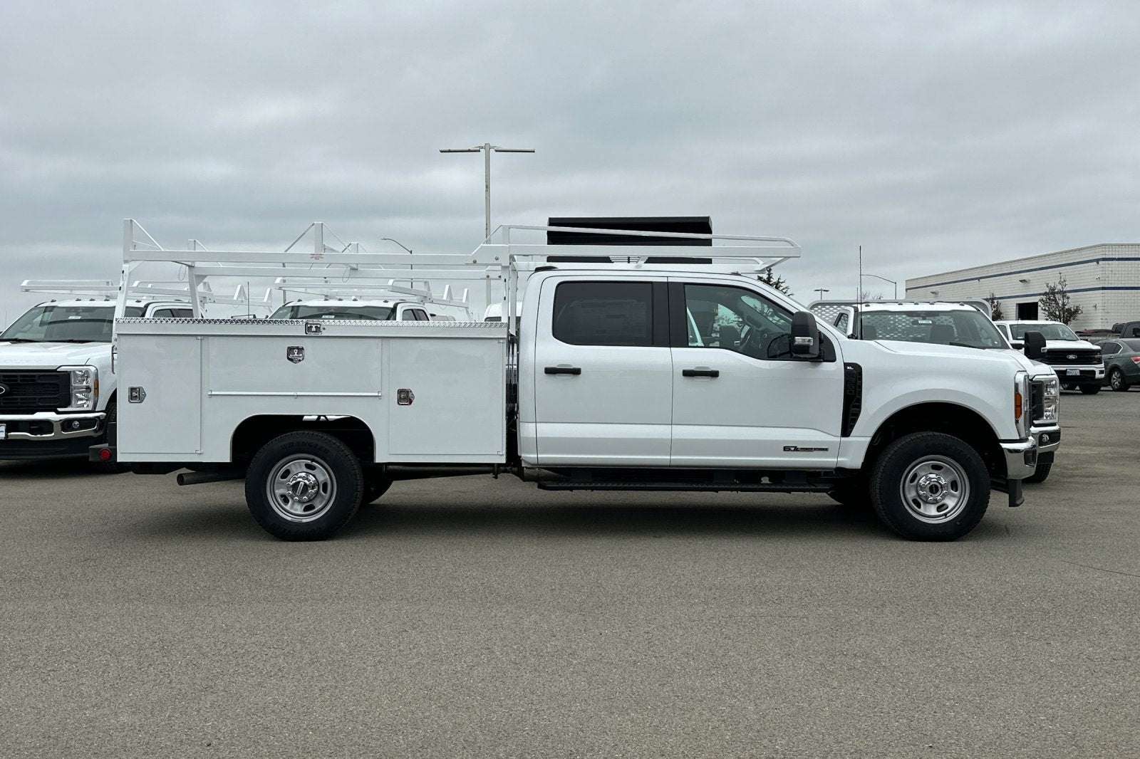 2027 Ford F-350SD XL