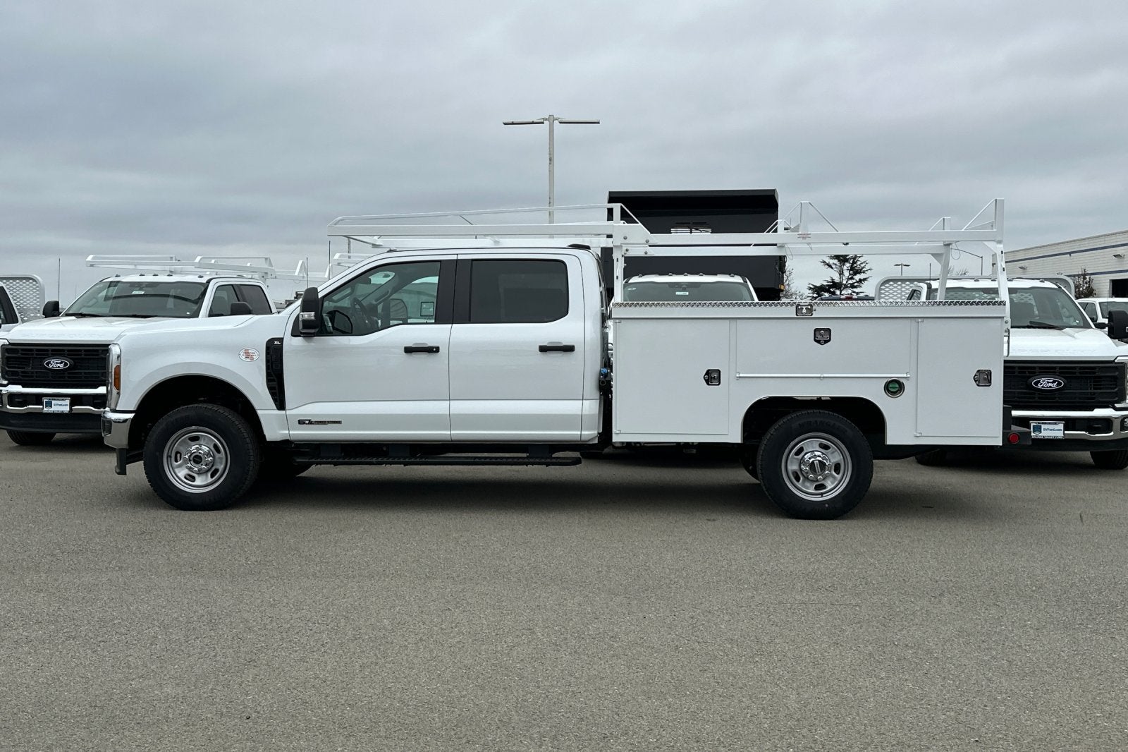 2027 Ford F-350SD XL