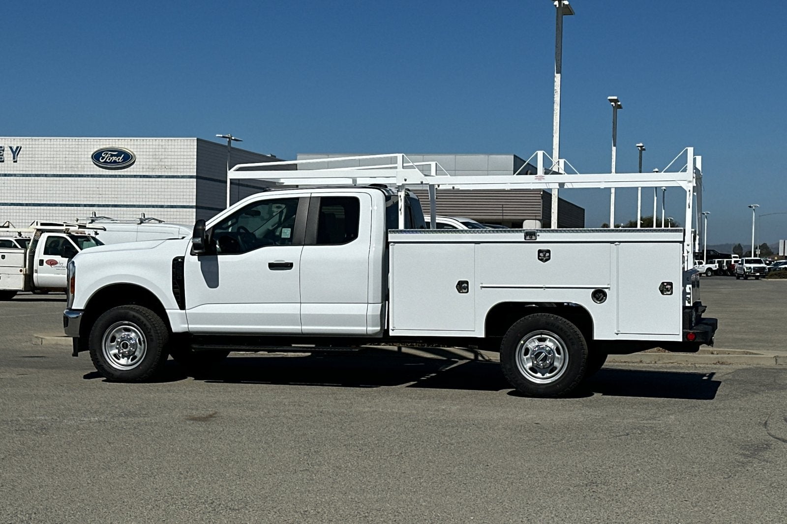 2027 Ford F-350SD XL