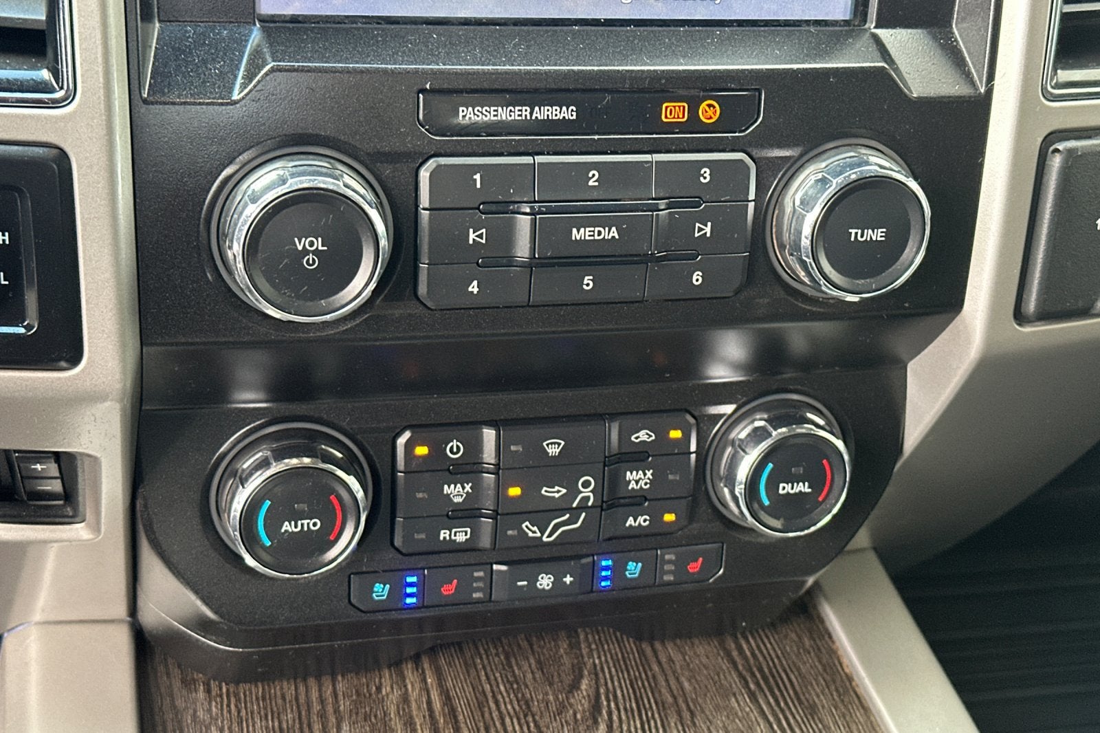 2020 Ford F-450SD Lariat DRW