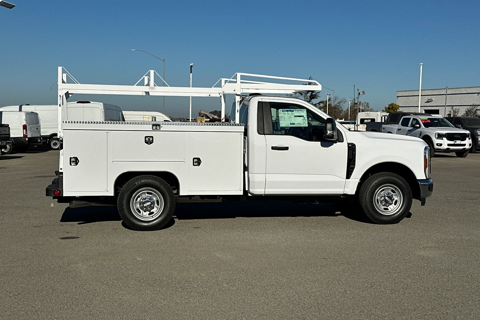 2027 Ford F-250SD XL