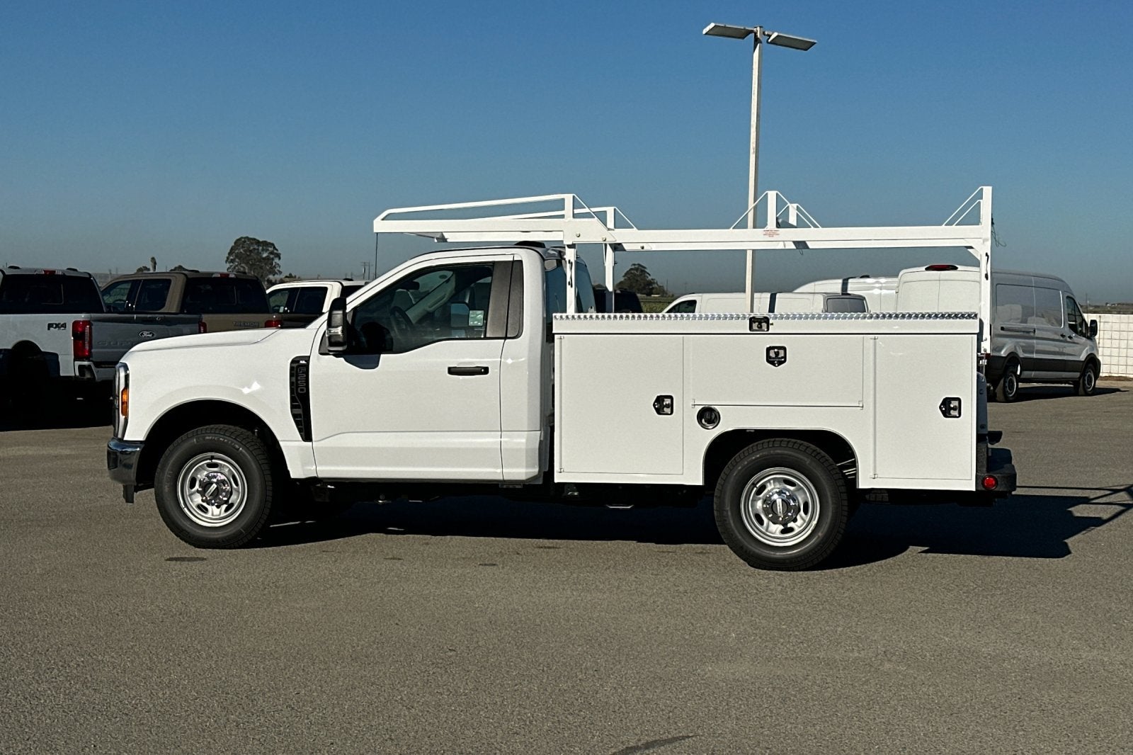 2027 Ford F-250SD XL