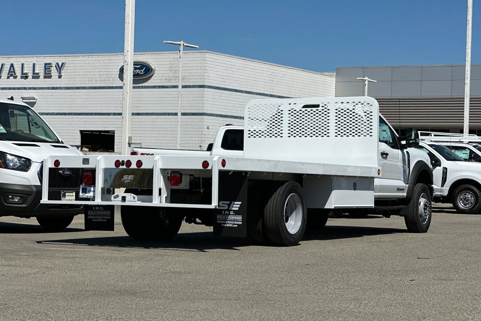 2026 Ford F-600SD XL