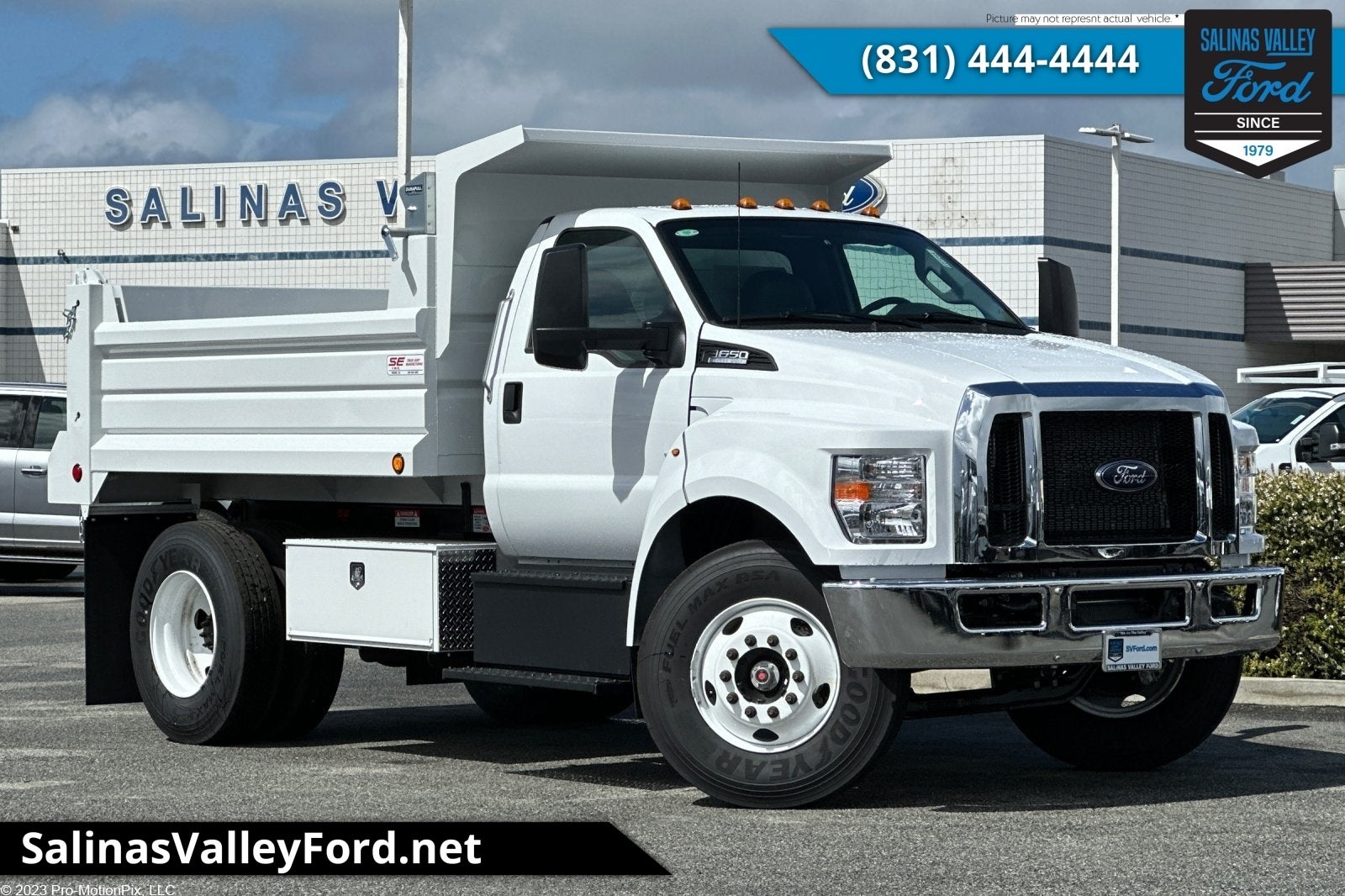 2025 Ford F-650 5/7yd Dump
