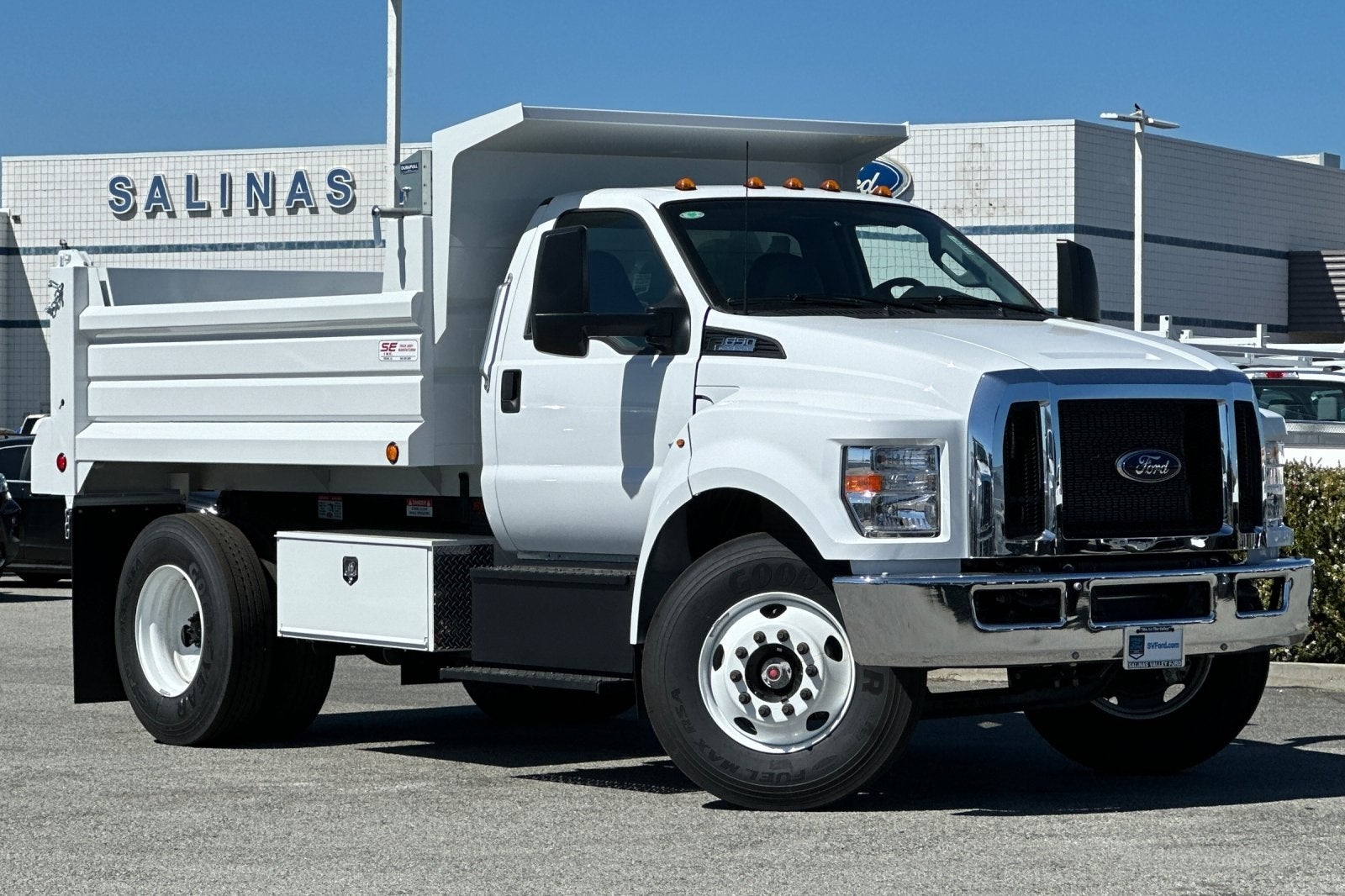 2025 Ford F-650 5/7yd Dump