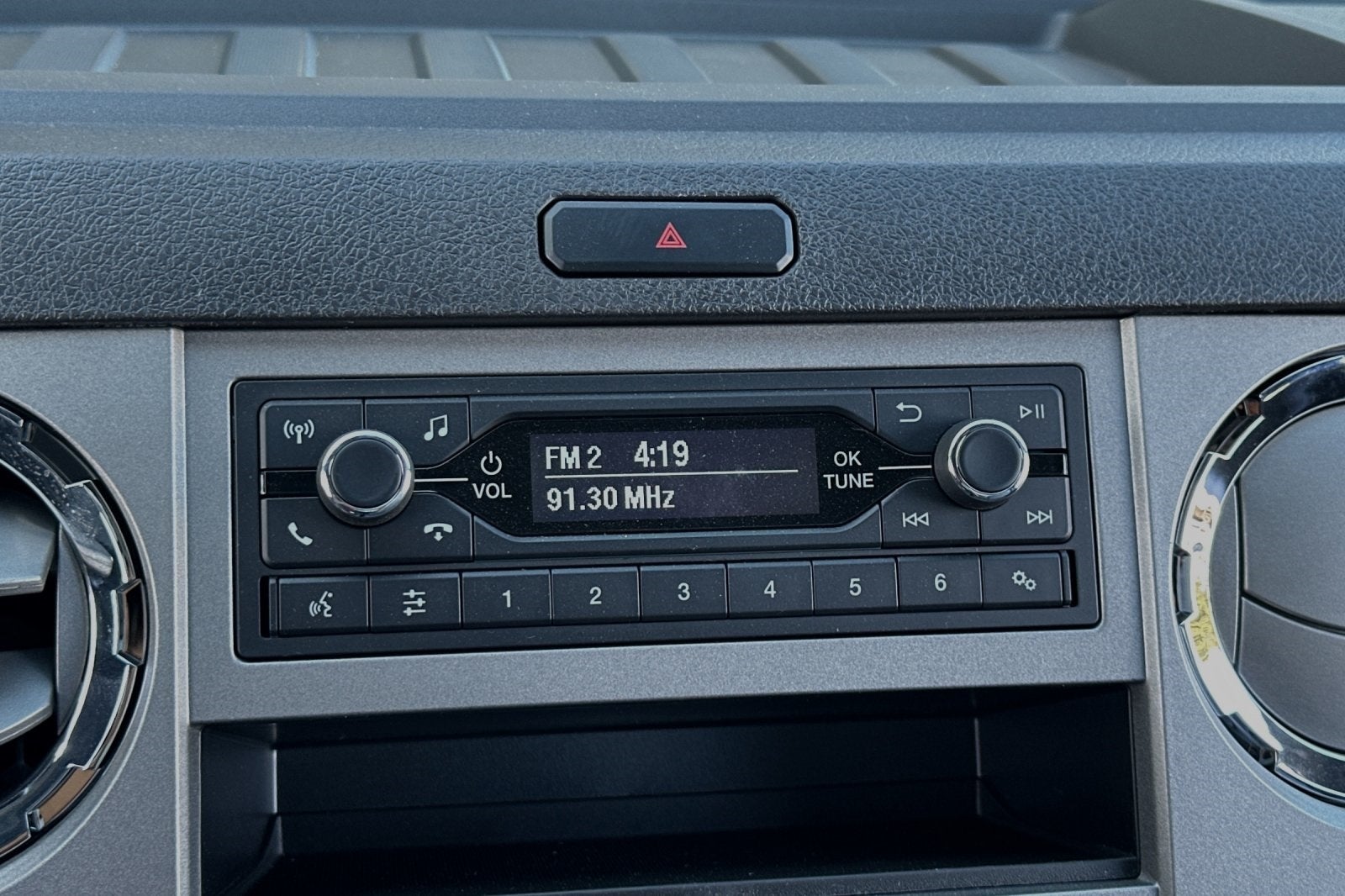 2025 Ford F-650SD DUMP