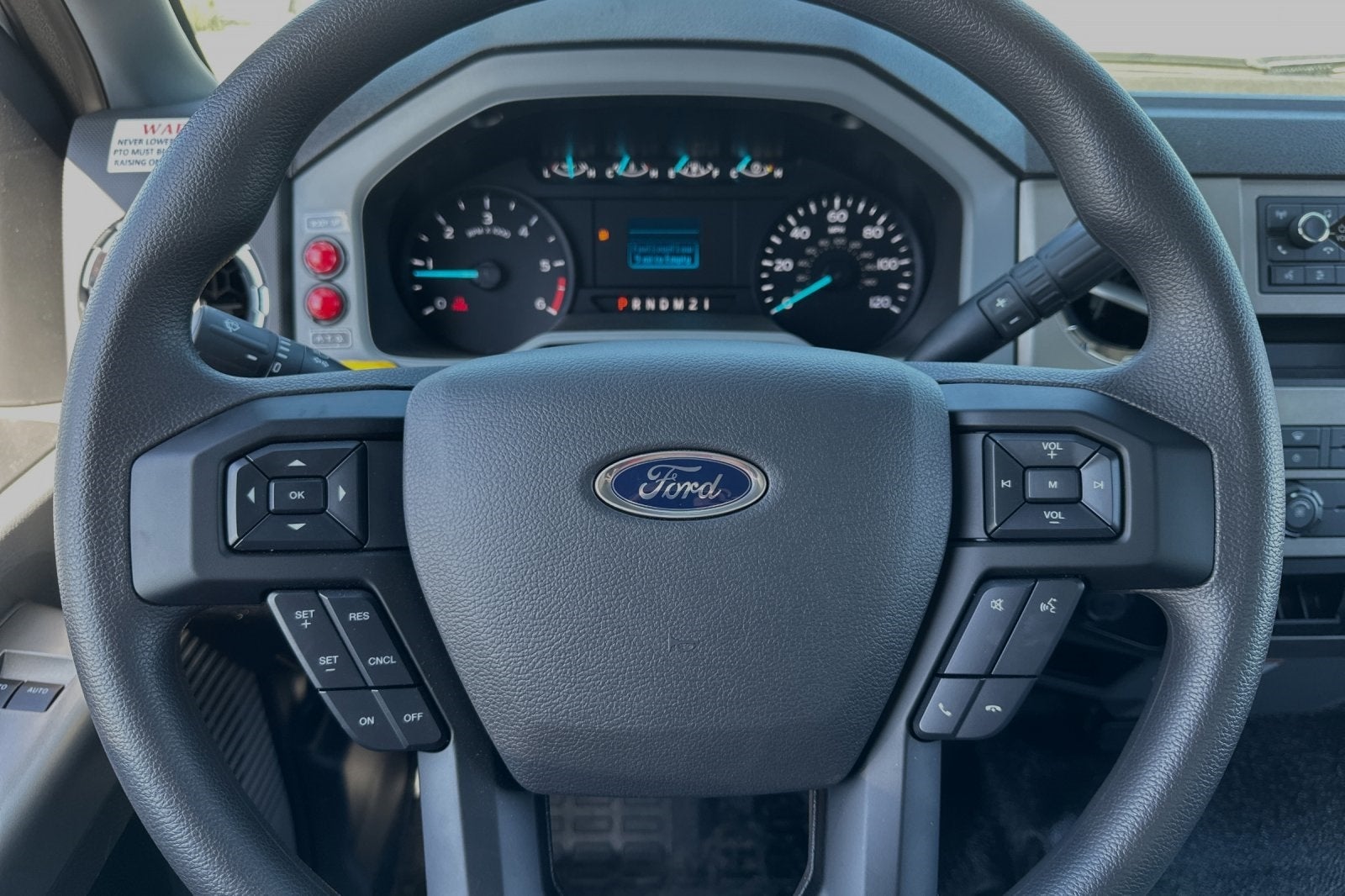 2025 Ford F-650 5/7yd Dump