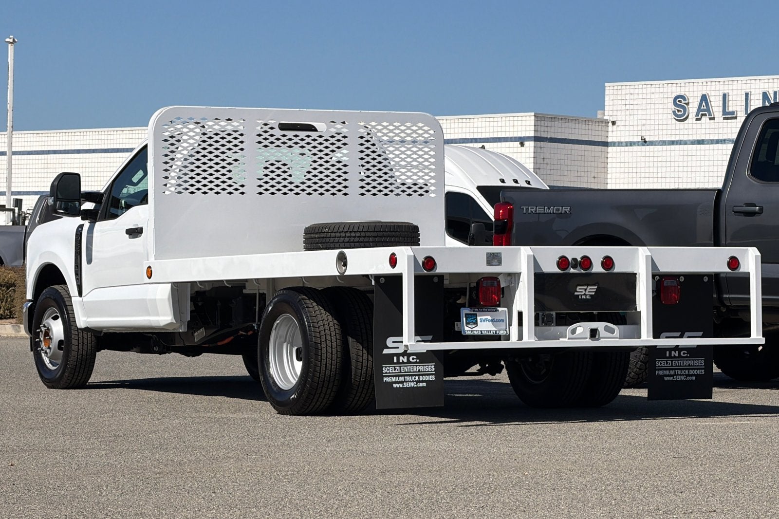 2027 Ford F-350SD XL DRW