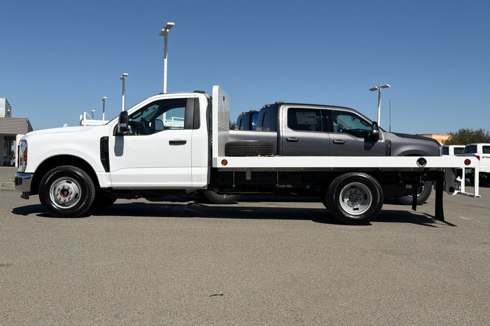 2027 Ford F-350SD XL DRW
