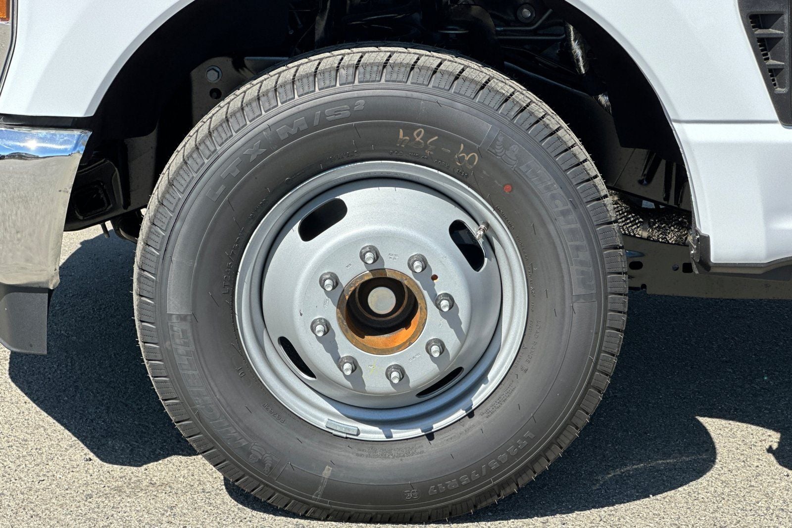 2027 Ford F-350SD XL DRW
