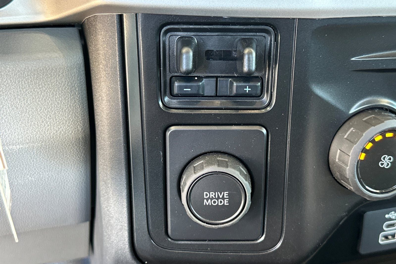 2027 Ford F-350SD XL DRW