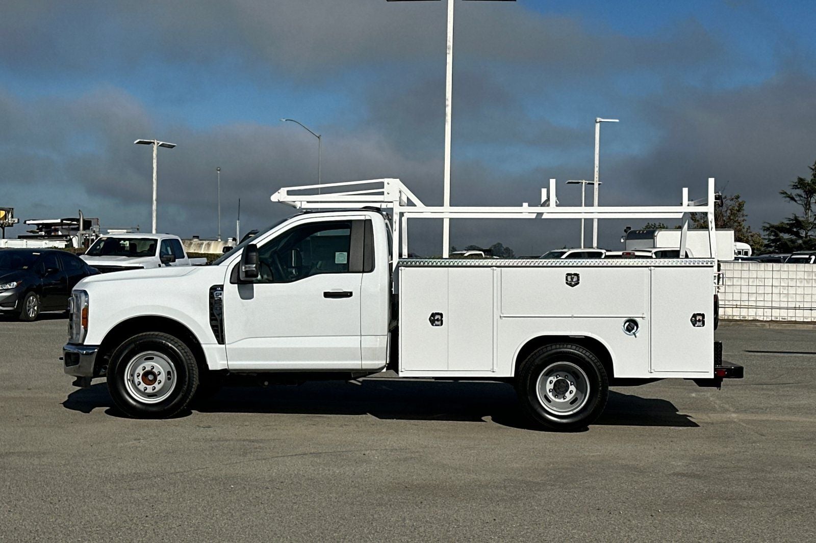 2026 Ford F-350SD XL DRW
