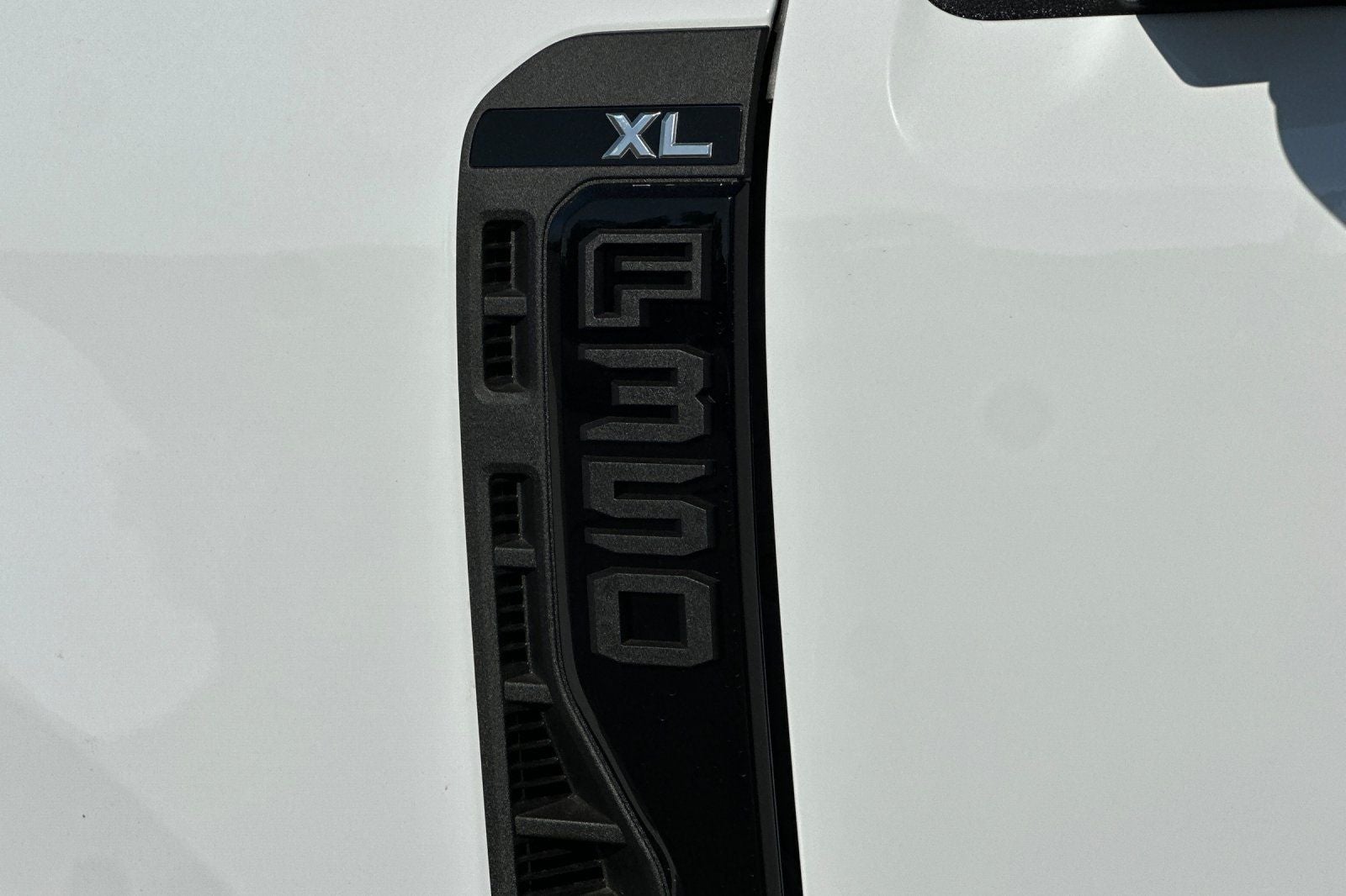 2027 Ford F-350SD XL DRW