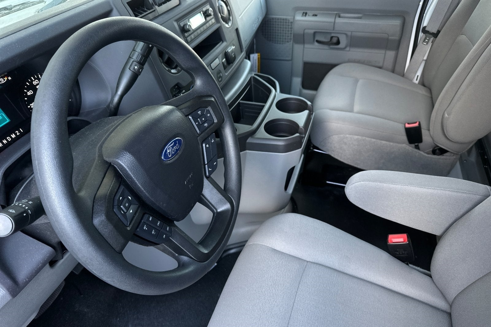 2025 Ford E-350SD Base Cutaway