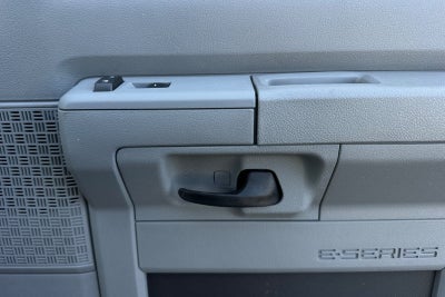 2025 Ford E-350SD Base Cutaway