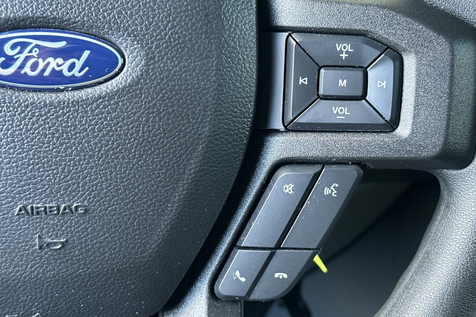 2025 Ford E-350SD Base Cutaway