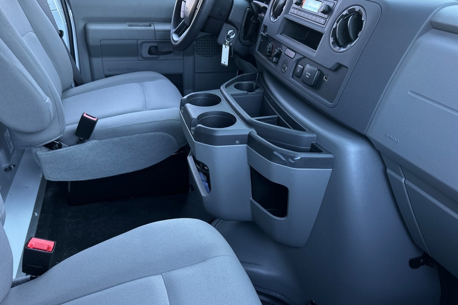 2025 Ford E-350SD Base Cutaway