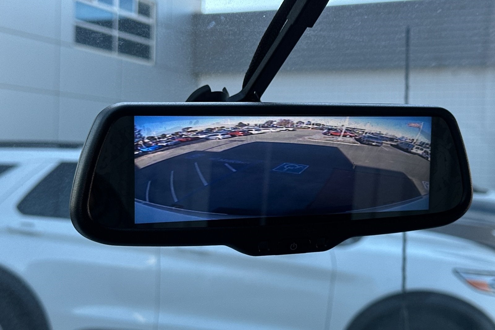 2025 Ford E-350SD Base Cutaway