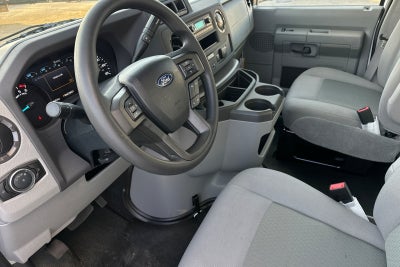 2026 Ford E-450SD Base DRW