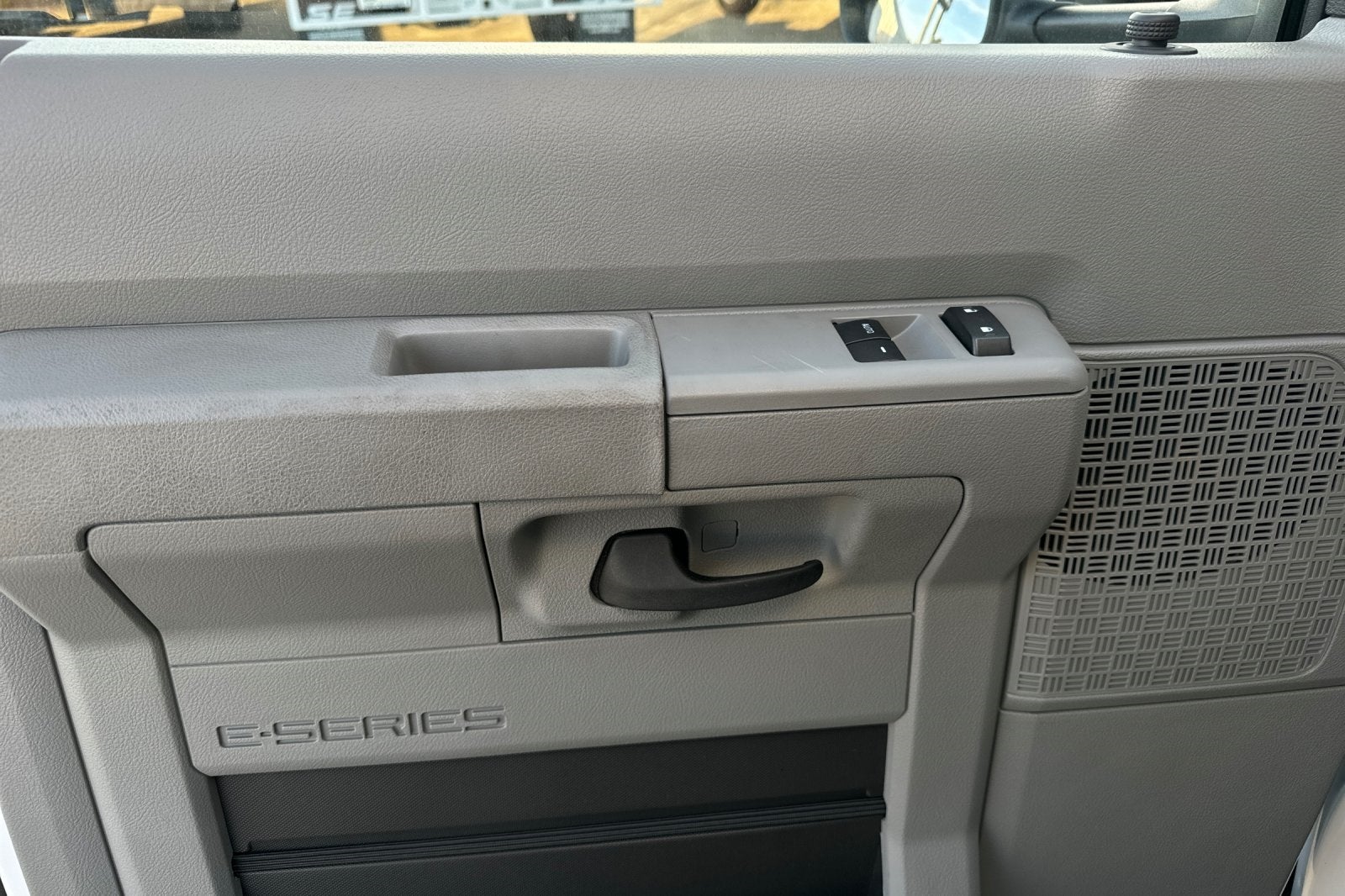 2026 Ford E-450SD Base DRW