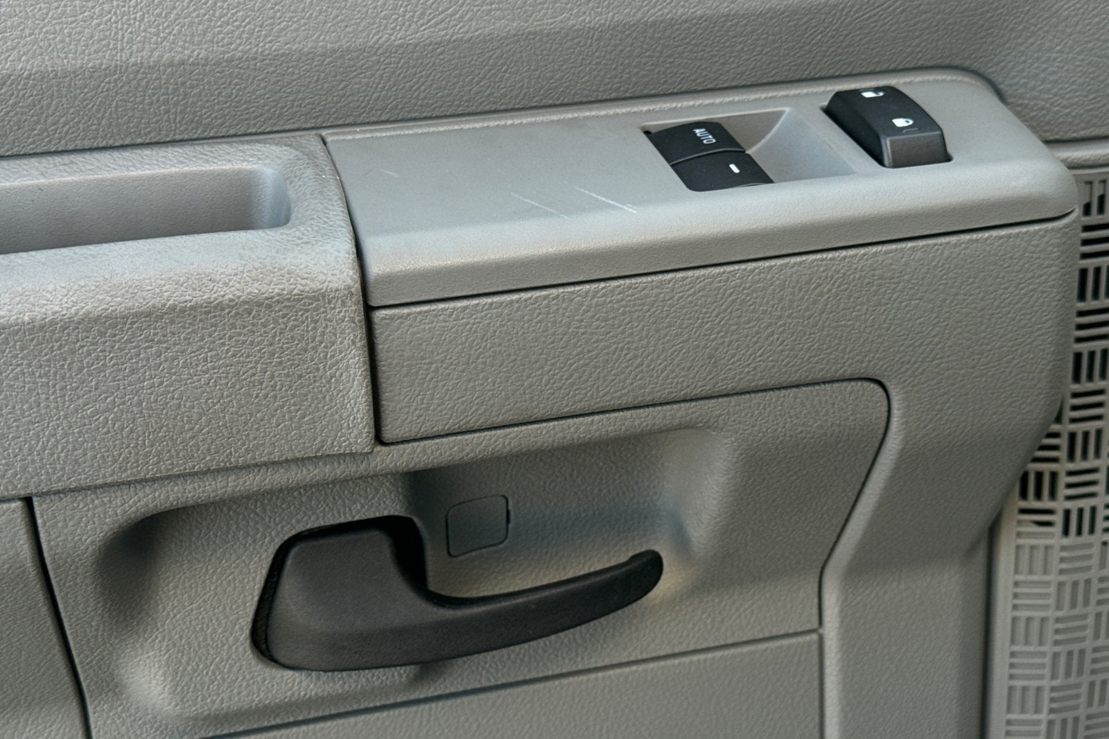 2026 Ford E-450SD Base DRW