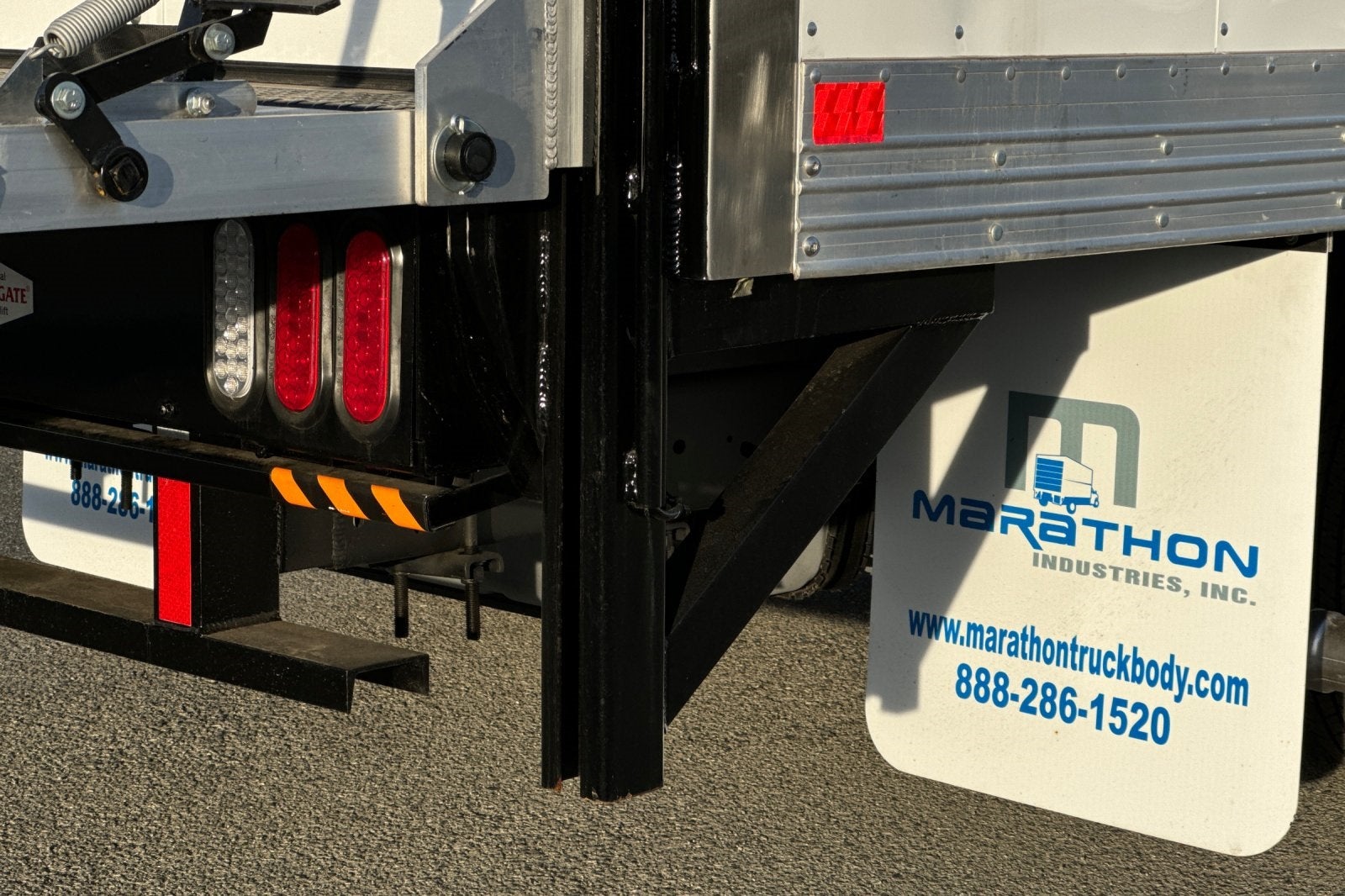 2026 Ford E-450SD Base DRW