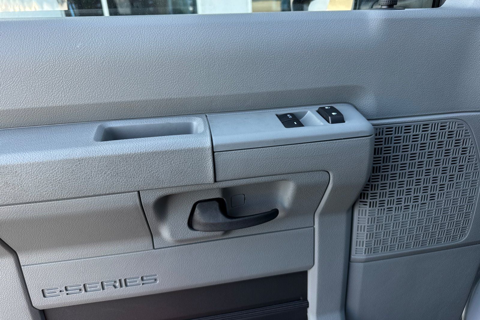 2026 Ford E-450SD Base DRW