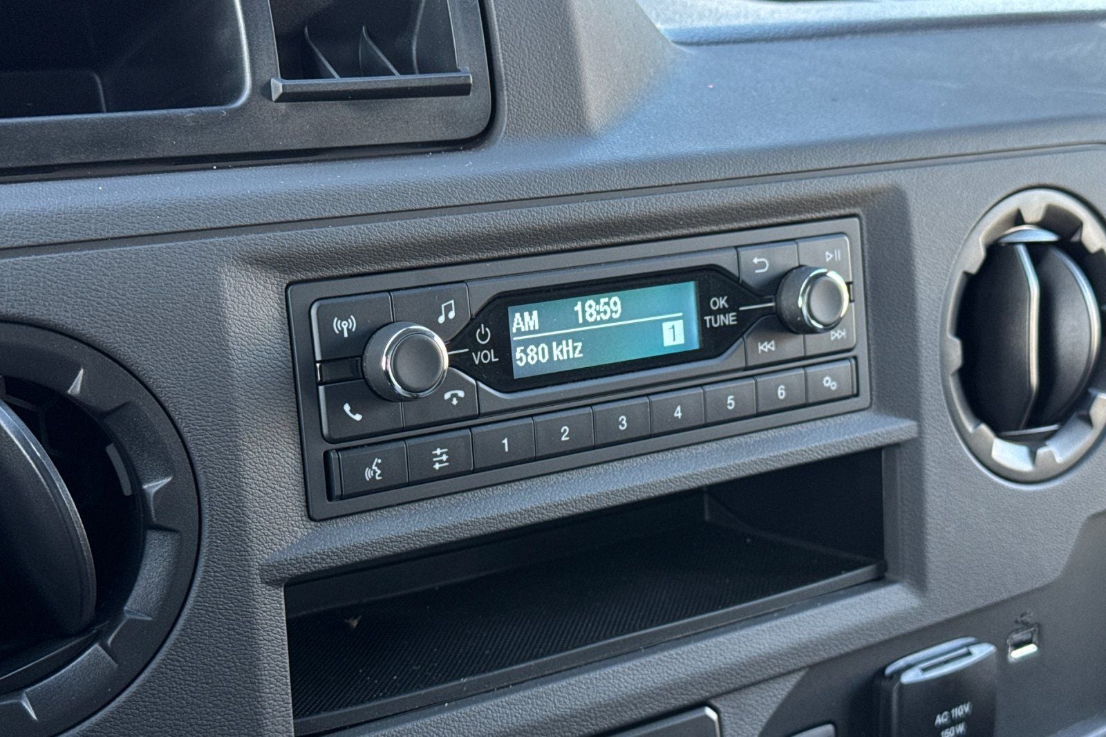 2026 Ford E-450SD Base DRW