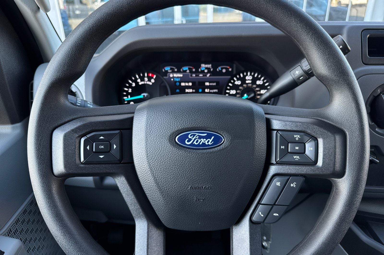 2026 Ford E-450SD Base DRW