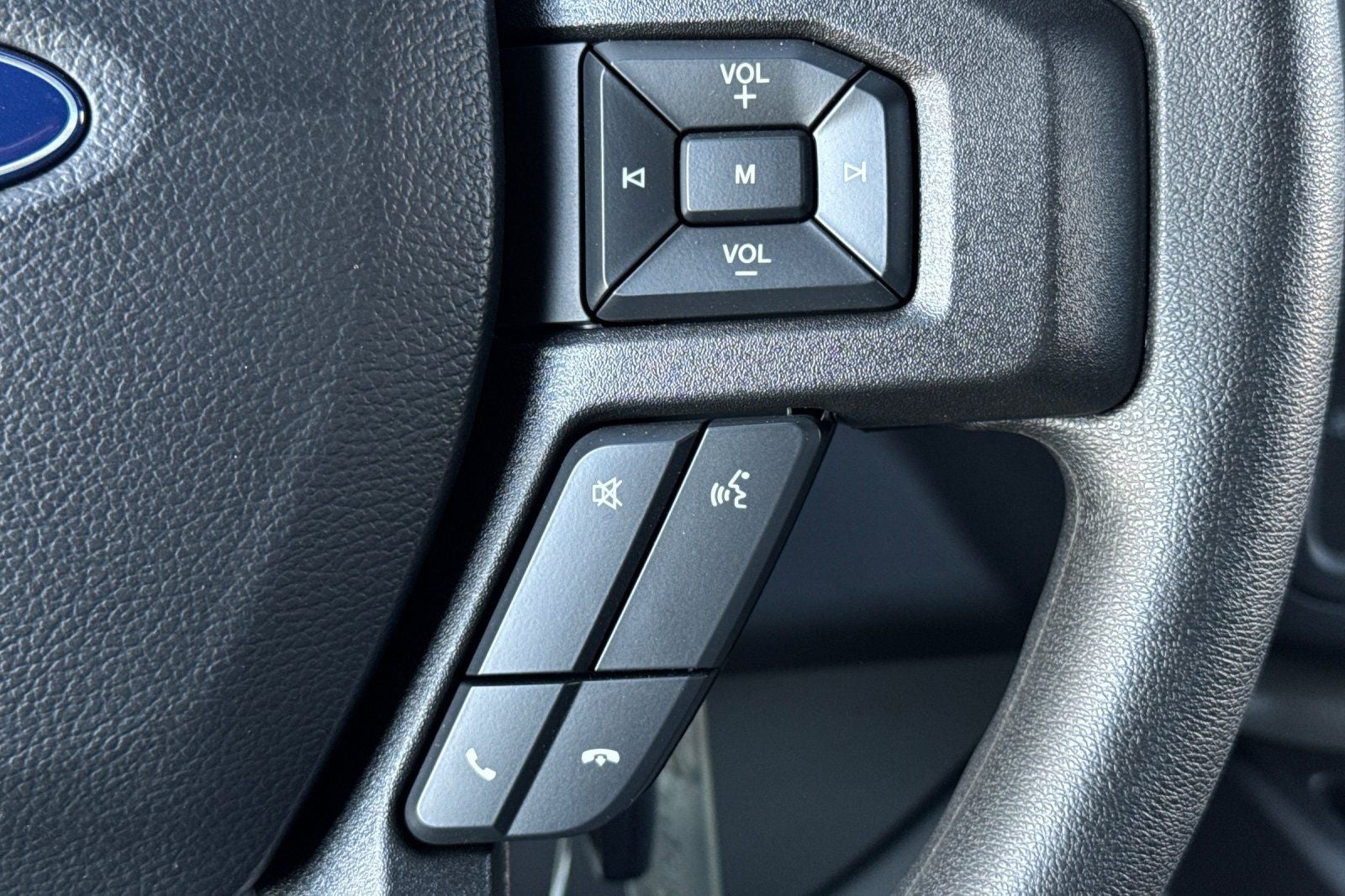 2026 Ford E-450SD Base DRW