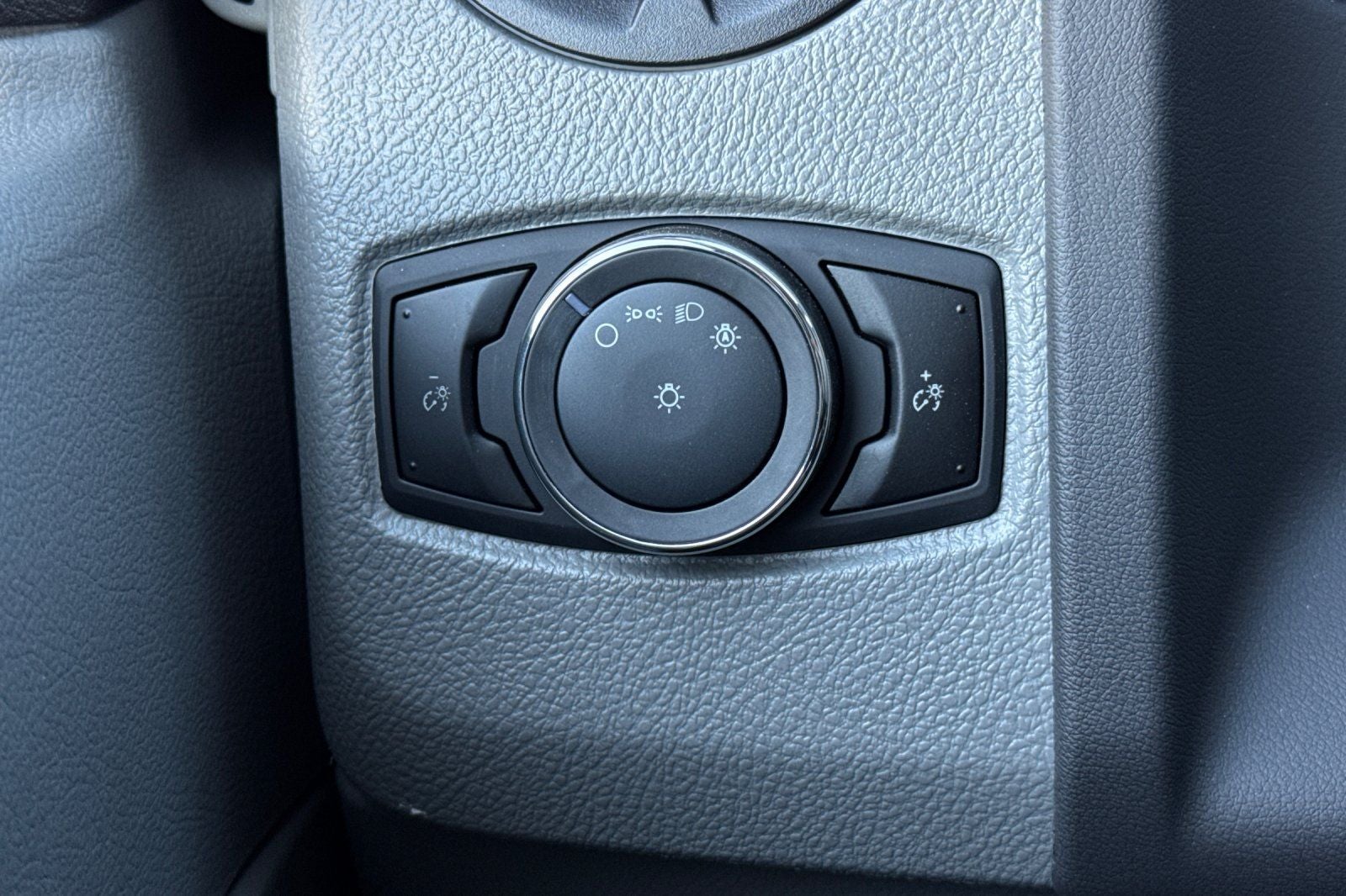 2026 Ford E-450SD Base DRW