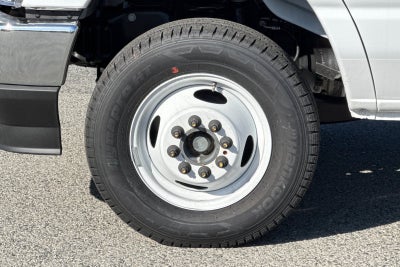 2026 Ford E-450SD Base DRW