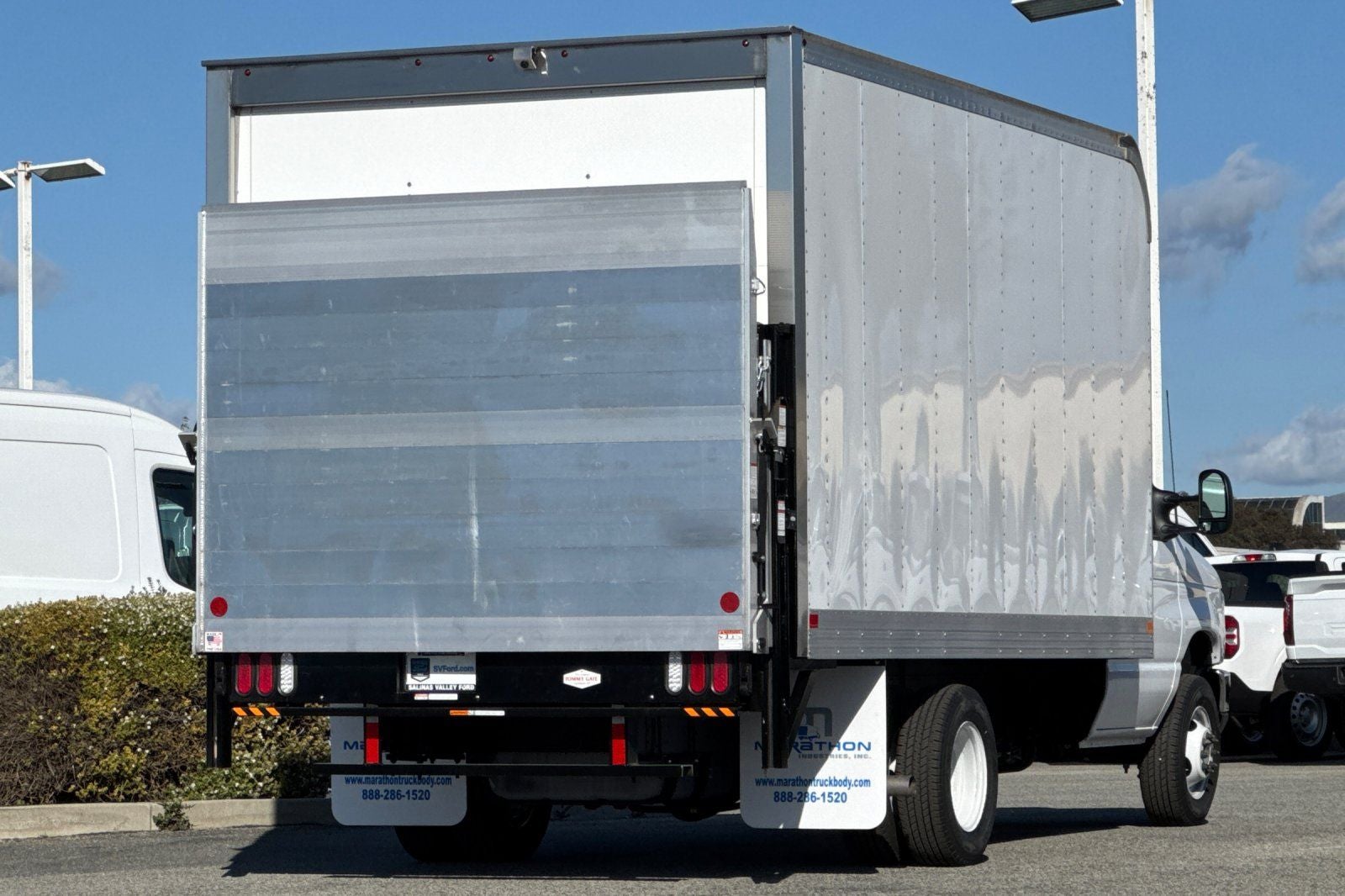 2026 Ford E-450SD Base DRW