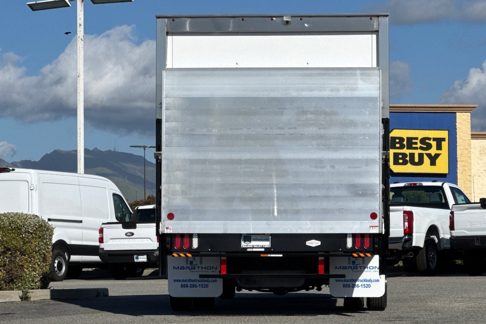 2026 Ford E-450SD Base DRW