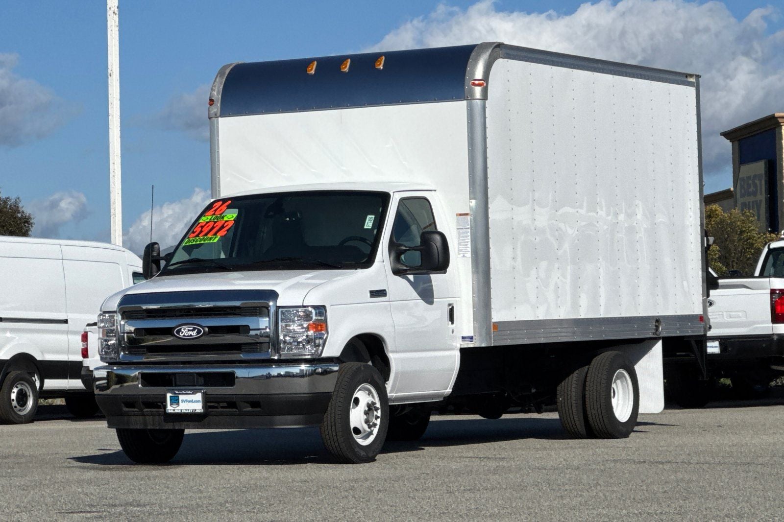 2026 Ford E-450SD Base DRW