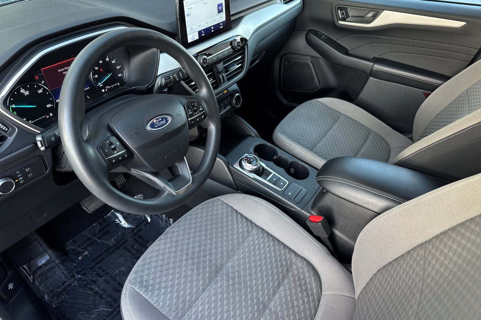 2022 Ford Escape Hybrid SE